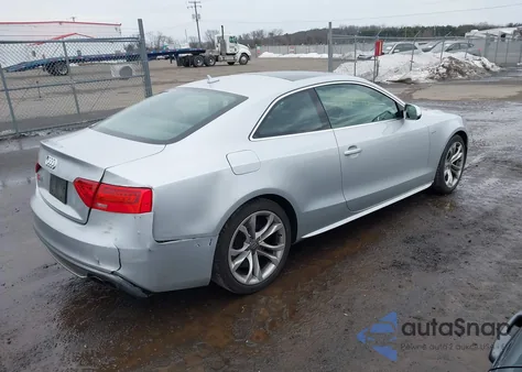 2014 Audi S5 3.0T Premium Plus z USA, uszkodzony, nr VIN WAUGGAFR3EA030842
